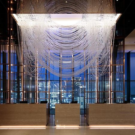 Candeo Hotels Osaka The Tower Екстериор снимка The 10000-crystal chandelier at the lobby