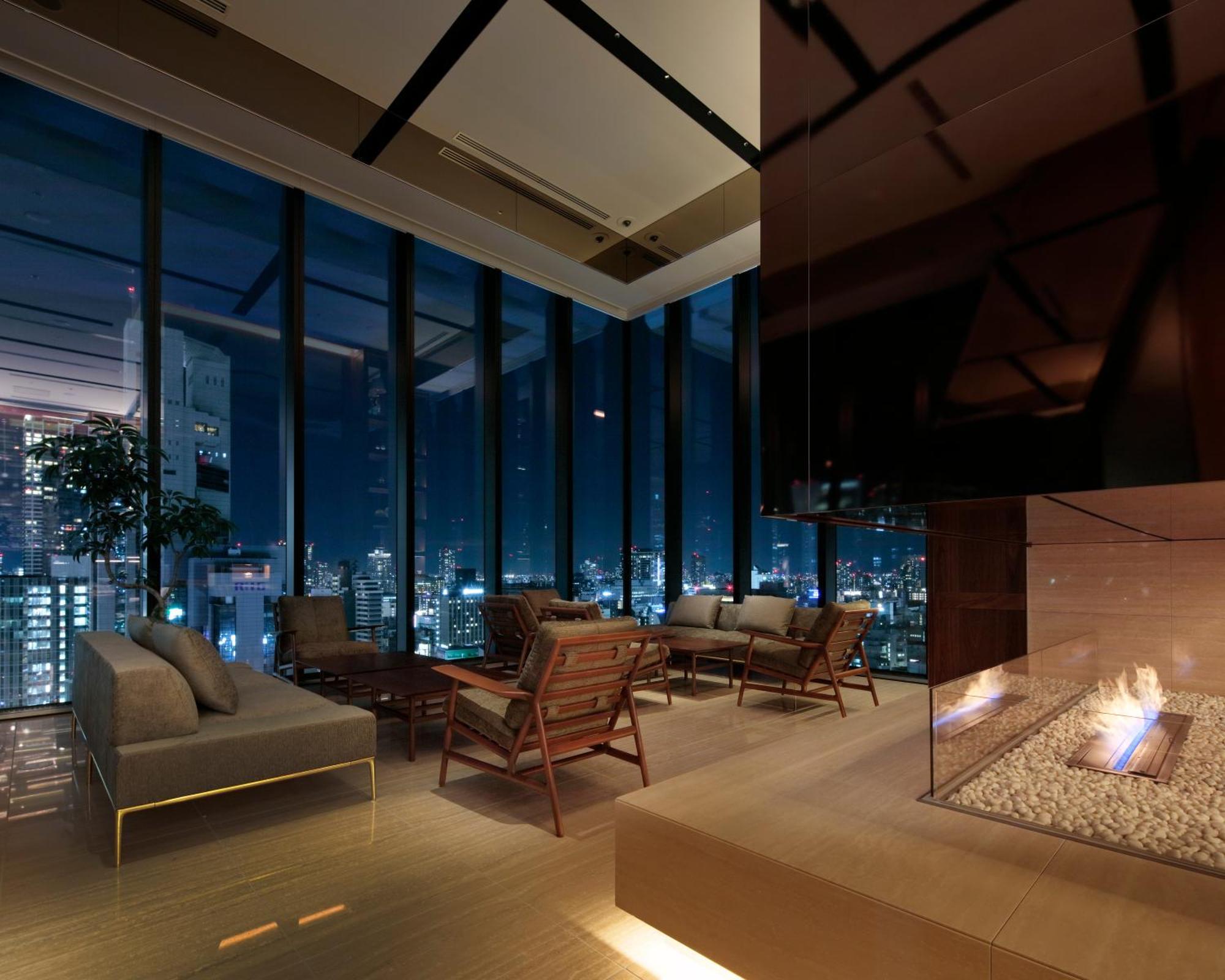 Candeo Hotels Osaka The Tower Екстериор снимка The Sky Lounge