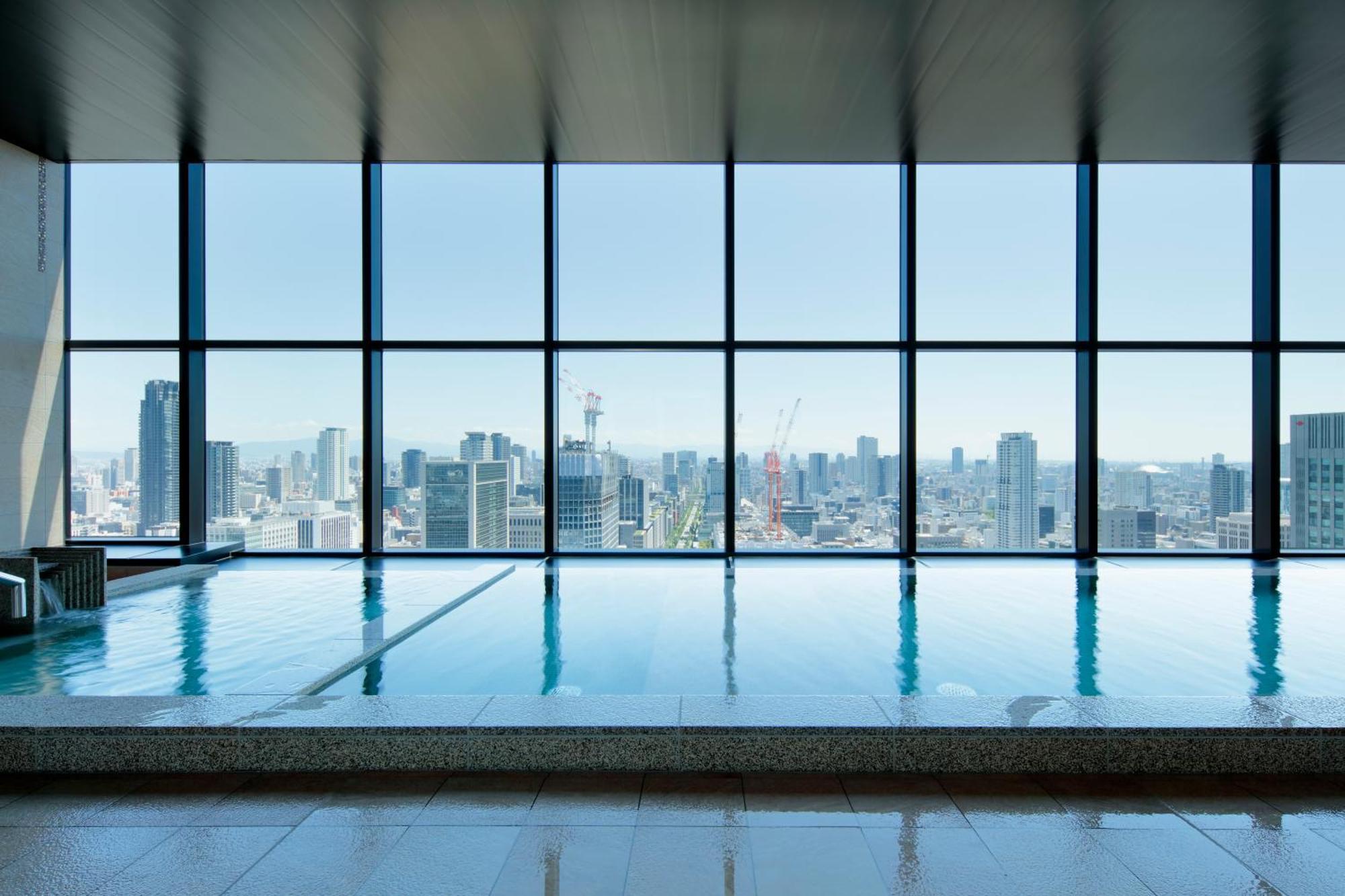 Candeo Hotels Osaka The Tower Екстериор снимка Skyline view from the hotel