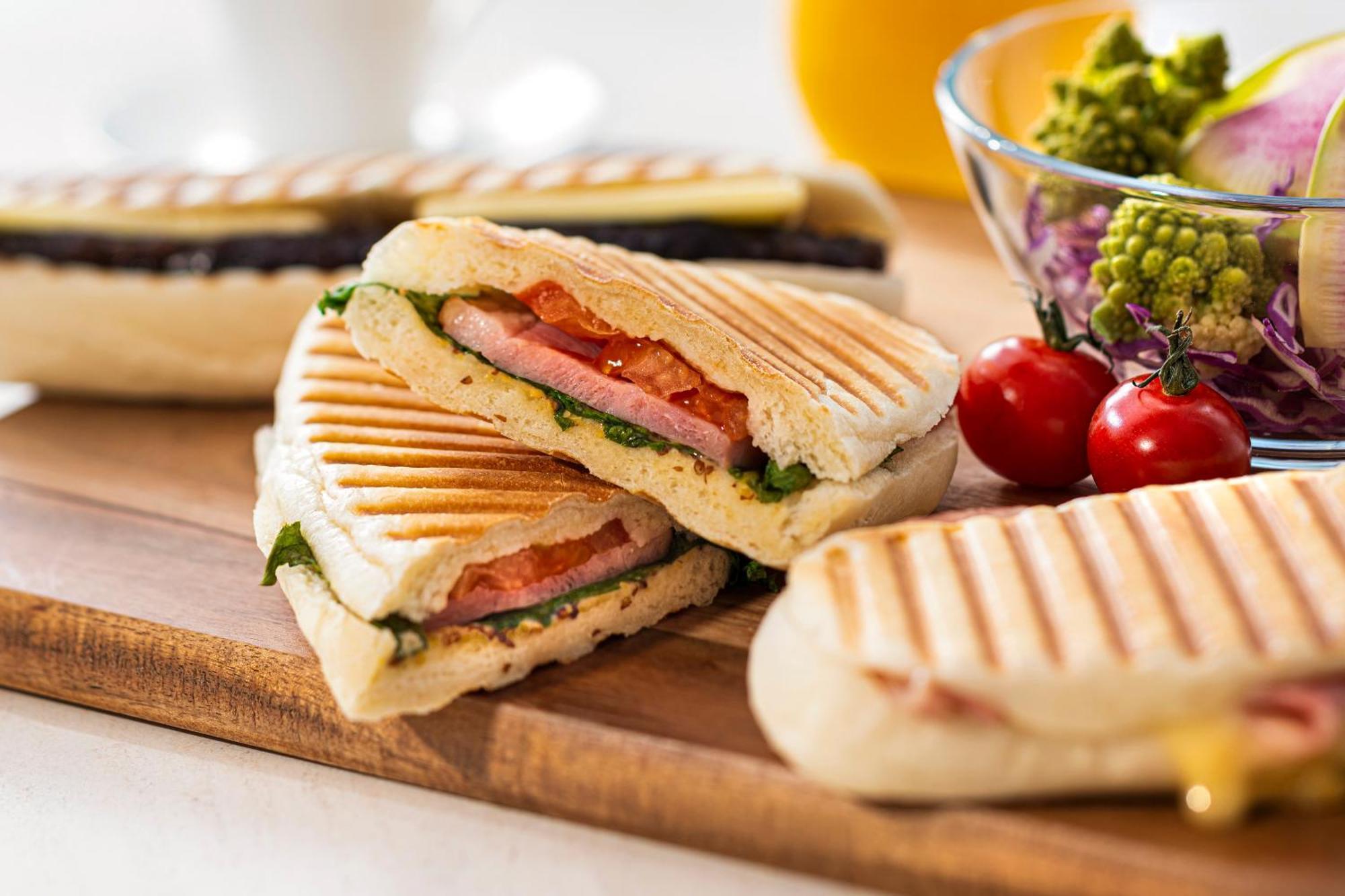 Candeo Hotels Osaka The Tower Екстериор снимка A ham and cheese panini
